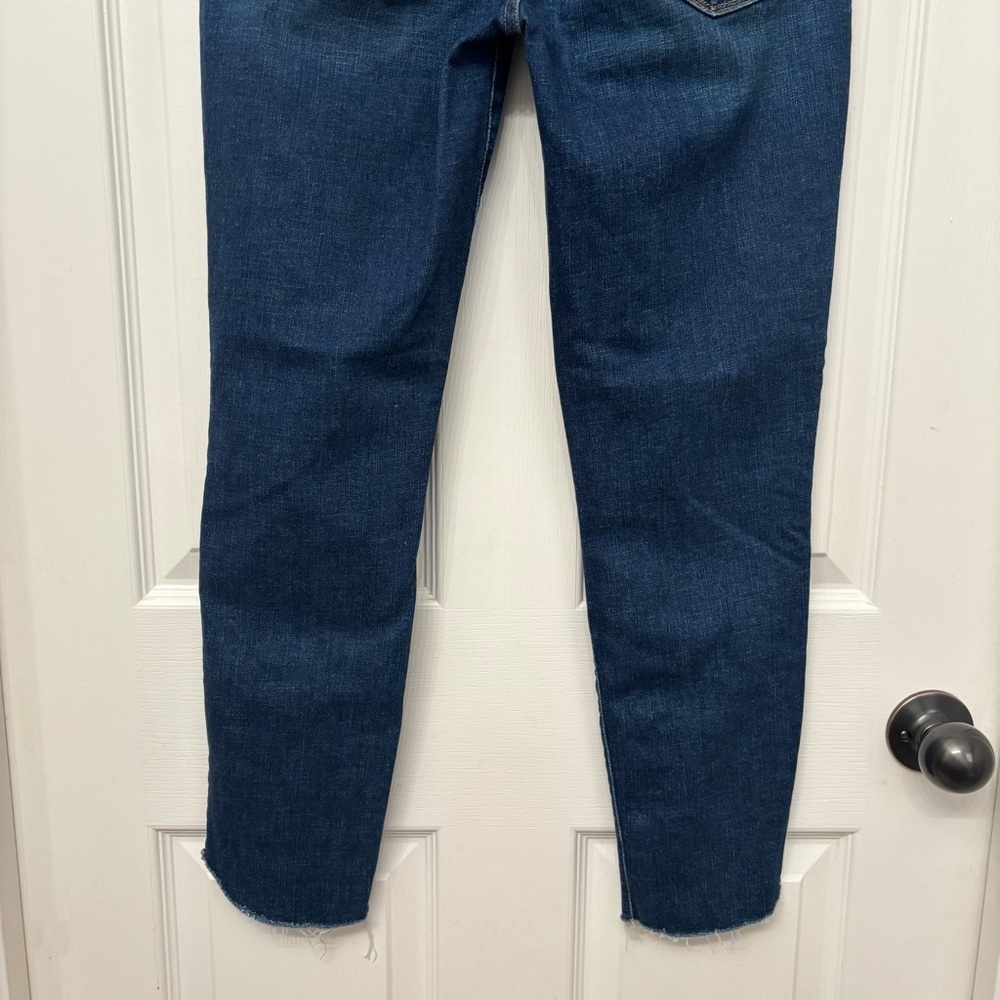 Dark Wash Skinny Crop Jeans | FRAME Size 29 - Picture 11 of 12